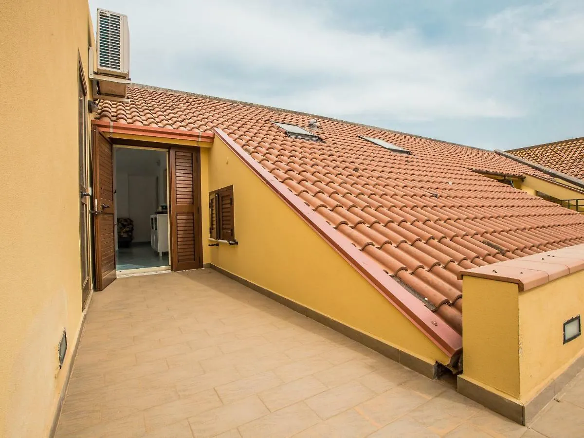 Golfo Di Tindari Apartments Falcone