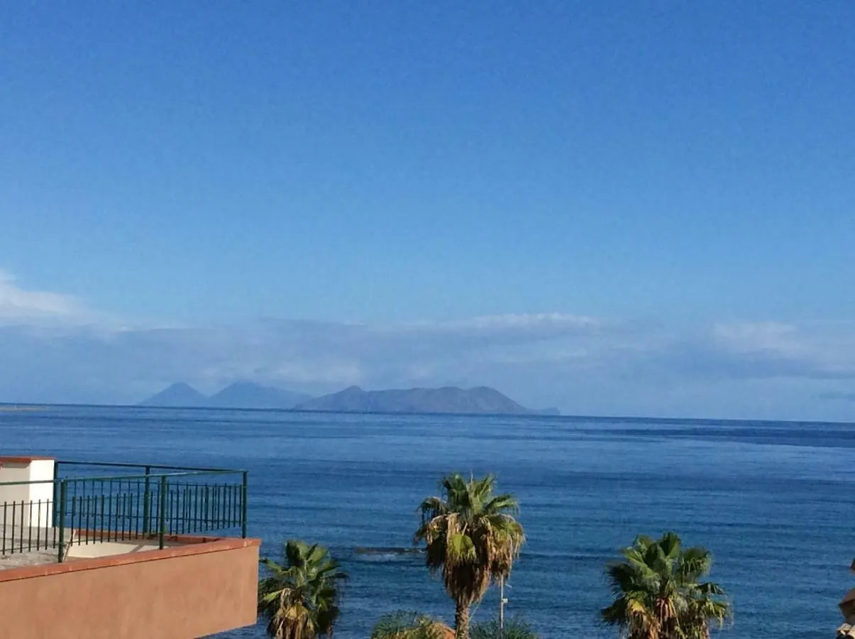 Golfo Di Tindari Apartments 팔코네