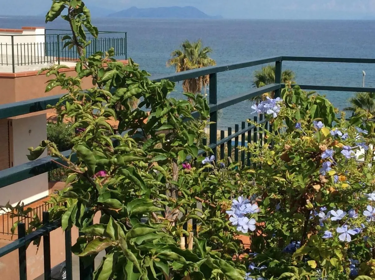 Golfo Di Tindari Apartments Falcone
