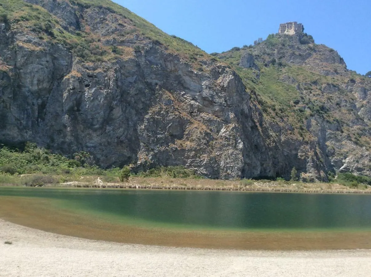 Golfo Di Tindari Apartments Falcone Italie
